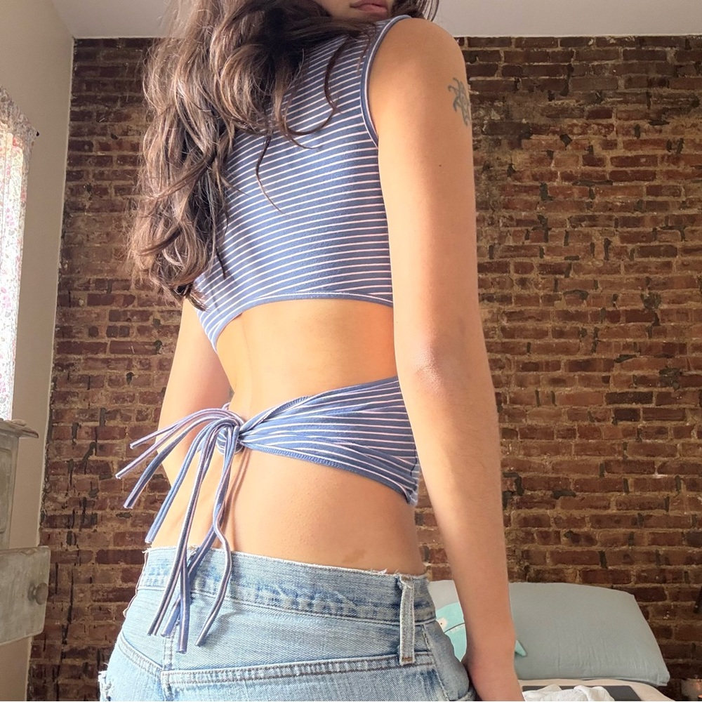 DKNY jeans open back tank - Picture 5 of 5